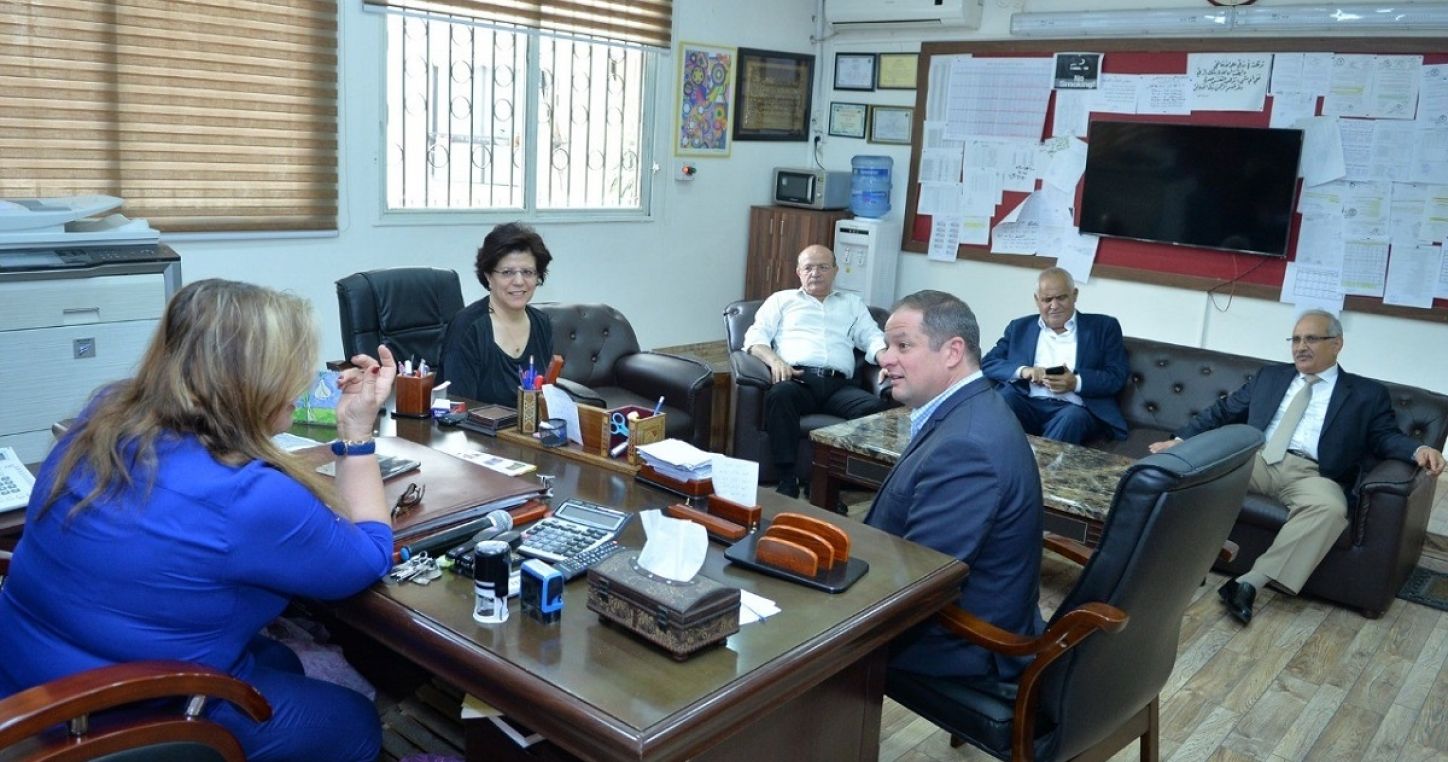 Education International (EI) General Secretary David Edwards meeting with EI affiliates in Lebanon.