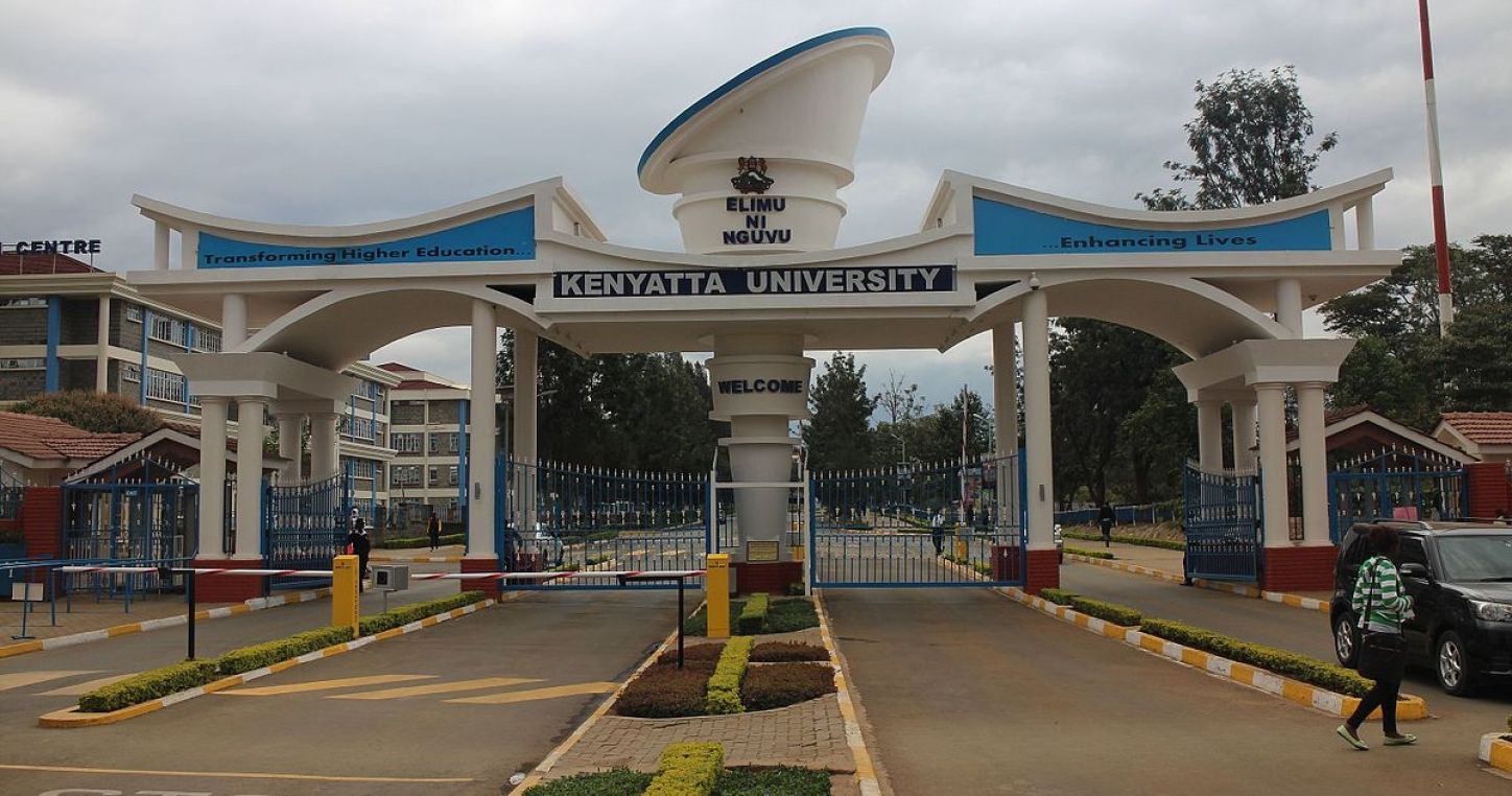 Entrance of the Kenyatta University, in Kenya ©Thorkild Tylleskar - Own work, CC BY-SA 4.0