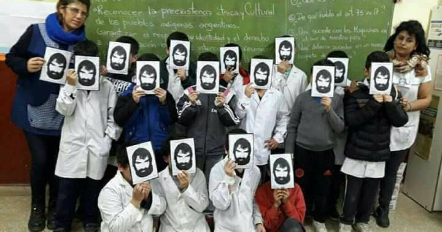 Argentinian educators asking: Where is Santiago Maldonado?