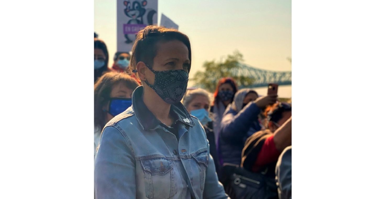 La présidente de la Fédération des intervenantes en petite enfance du Québec (FIPEQ-CSQ), Valérie Grenon, lors d'une manifestation pour la revalorisation du salaire des éducatrices.