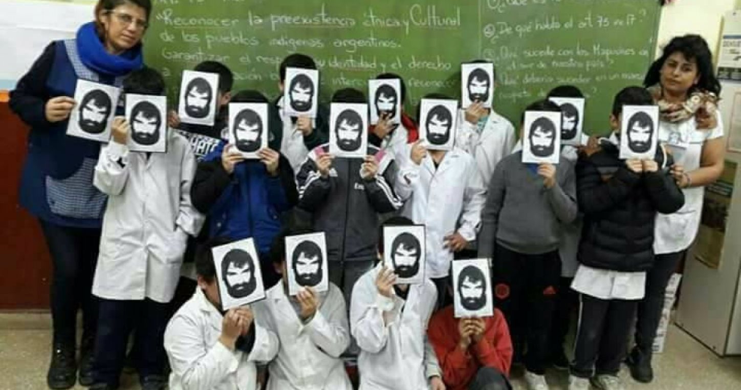 Argentinian educators asking: Where is Santiago Maldonado?